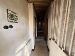 Pasillo de la planta de vivienda — casa de piedra en Cutián, Cerdedo-Cotobade