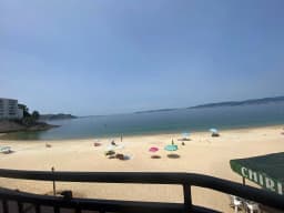 Piso en primera línea de la Playa de Loureiro con terraza y garaje — Bueu — foto 34