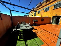 Piso de 2 dormitorios con terraza, 2 garajes y trastero en el centro de Cambados — foto 18