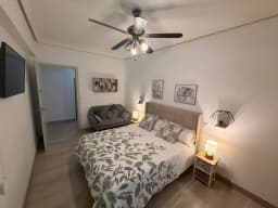 Piso reformado con garaje y vivienda turística en el centro de Vigo — foto 15