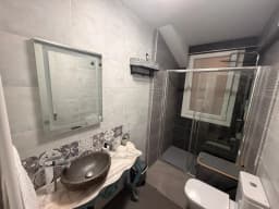 Piso reformado con garaje y vivienda turística en el centro de Vigo — foto 20
