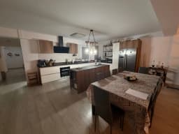 Piso reformado con garaje y vivienda turística en el centro de Vigo — foto 21
