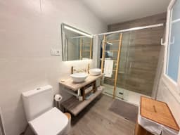 Piso reformado con garaje y vivienda turística en el centro de Vigo — foto 23