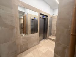Piso reformado con garaje y vivienda turística en el centro de Vigo — foto 35