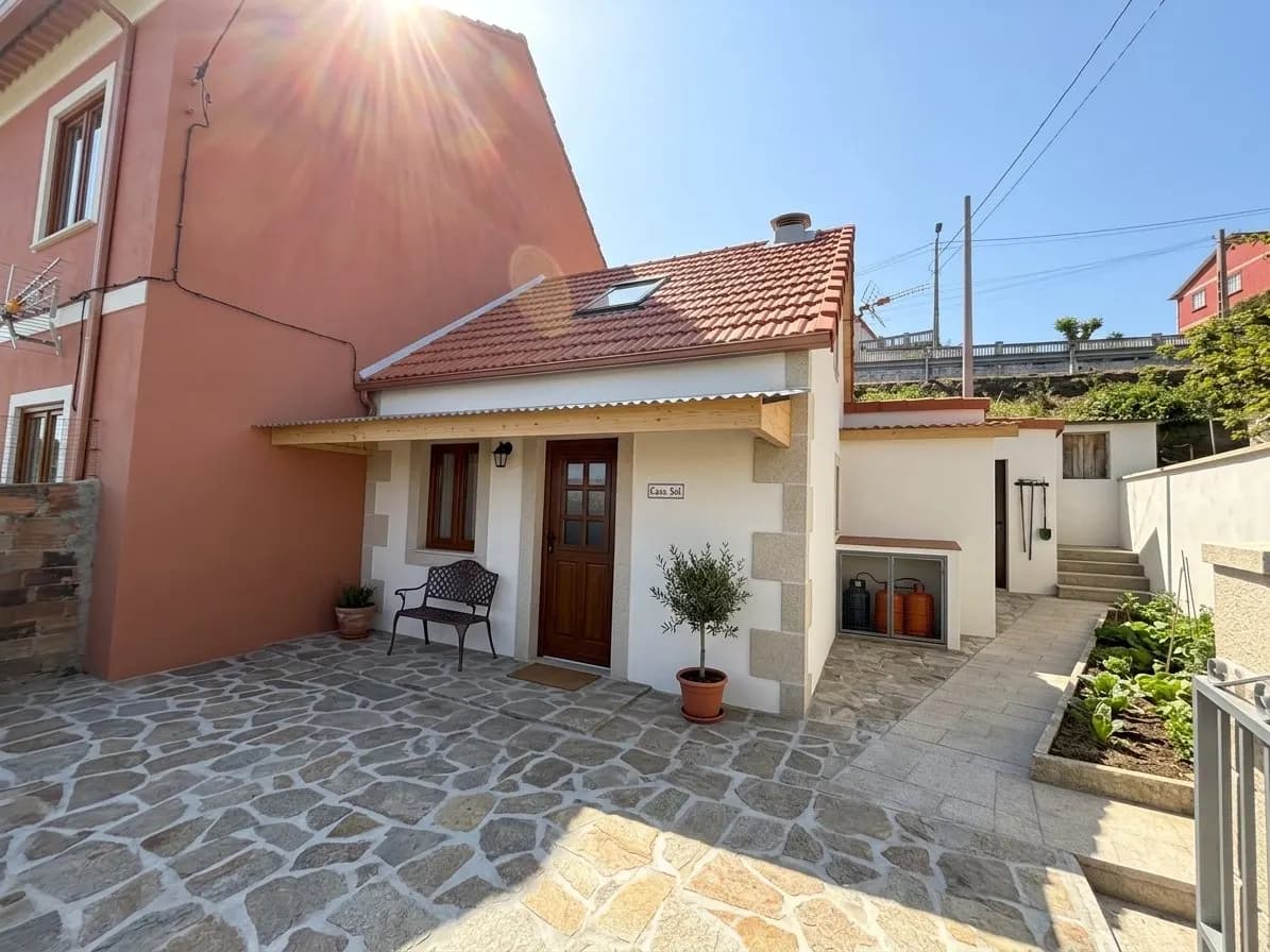 Casa con jardín y vistas al mar para terminar a tu gusto en Tirán, Moaña — foto 1
