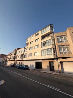 Piso de 140 m² con garaje en Carril, Vilagarcía de Arousa — foto 2