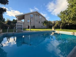 Casa de piedra con piscina y jardín en Camos, Nigrán — foto 5