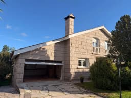 Casa de piedra con piscina y jardín en Camos, Nigrán — foto 7