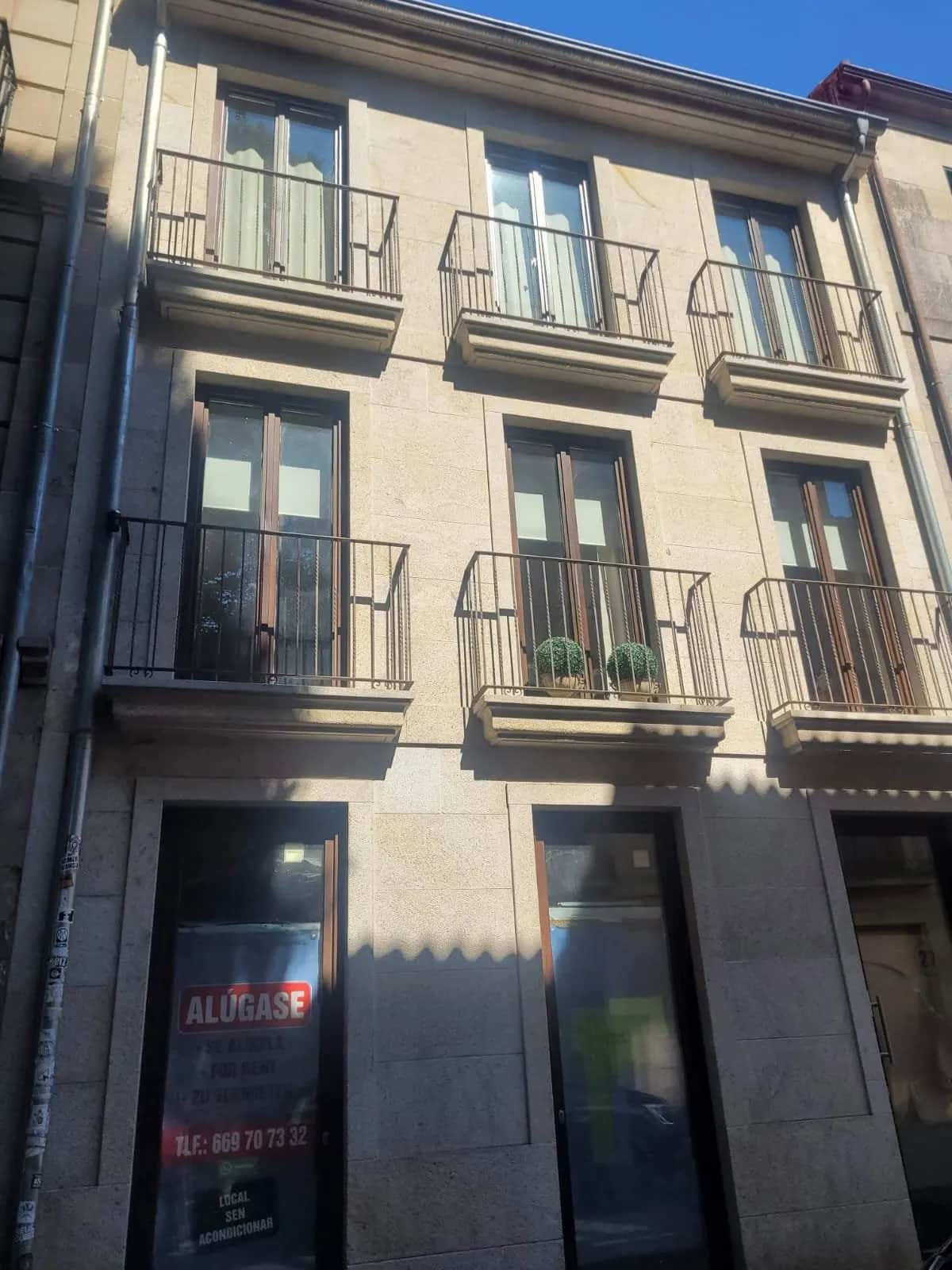 Alquiler de Bajo Comercial de obra nueva en Rúa Sarmiento, Pontevedra — foto 1